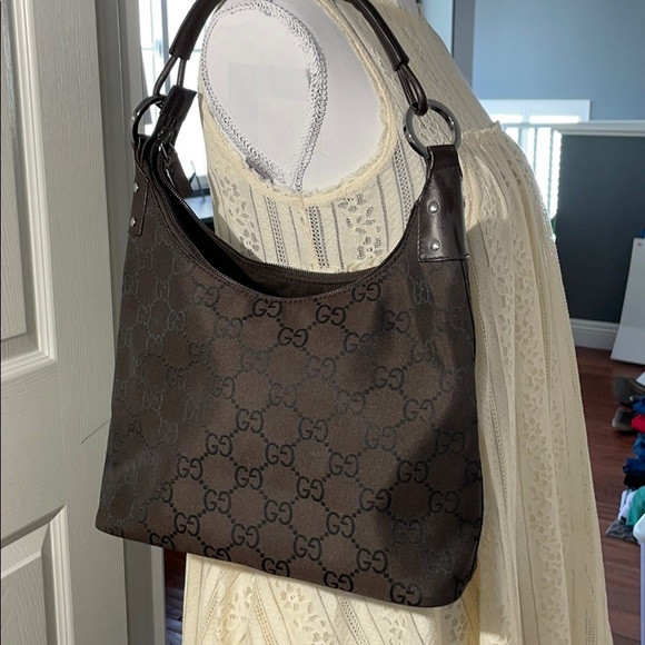 Gucci Authentic, LIKE NEW monogram handbag - Picture 6 of 15